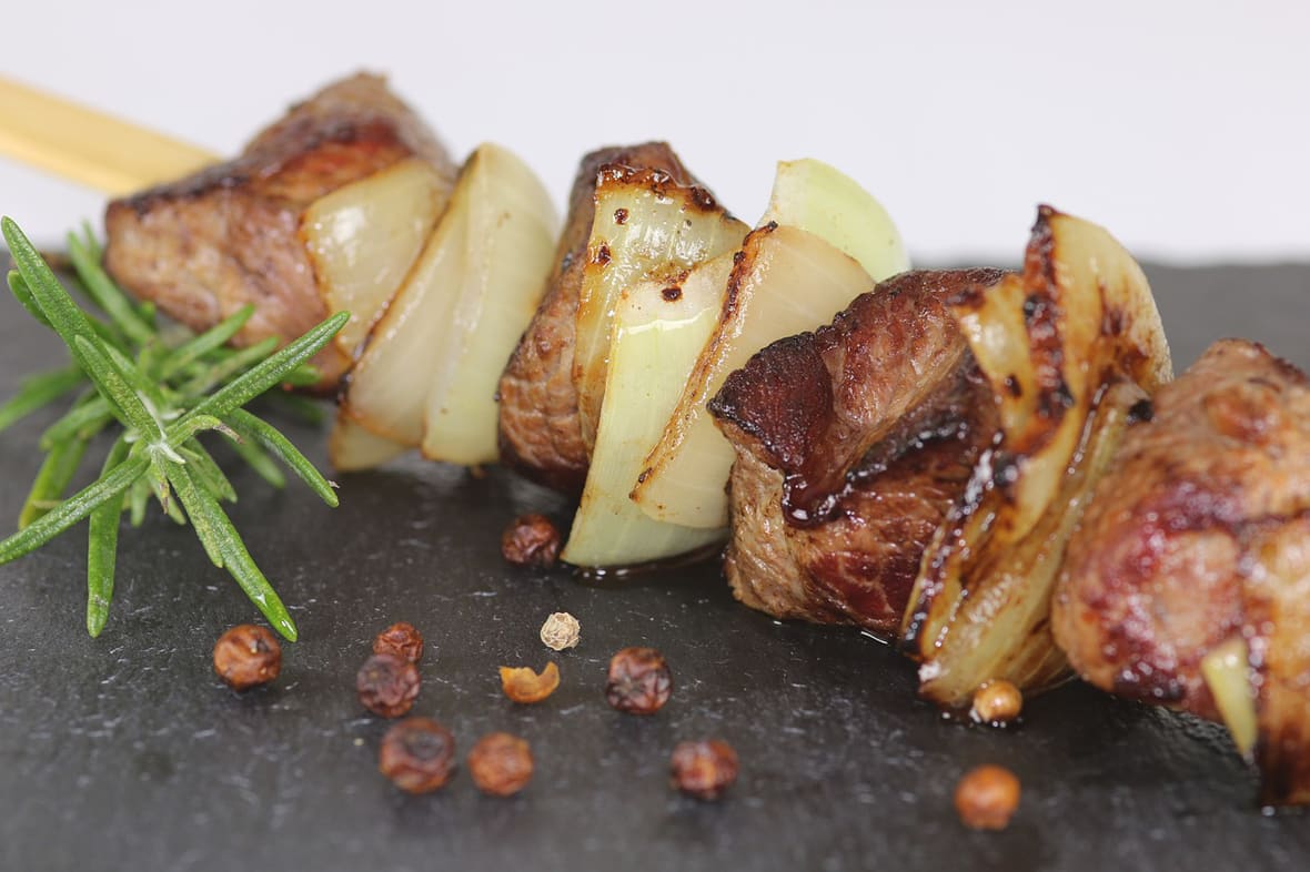 Brochettes à la plancha.*ATTR