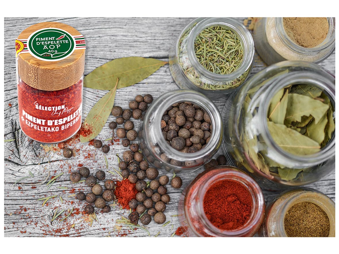 Piment d'Espelette et épices.*ATTR