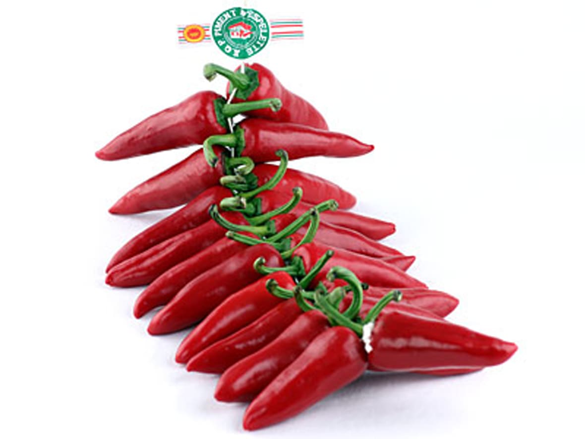 Corde de Piment d'Espelette frais.*ATTR