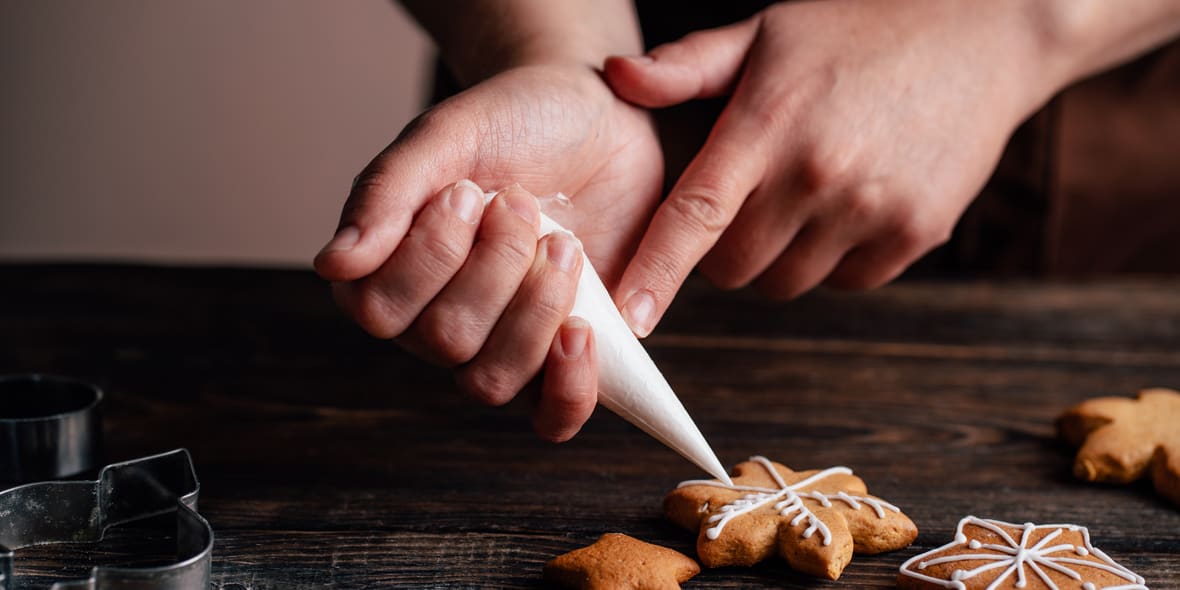 Fabriquer un cornet décor ou à écriture - La recette avec photos - Meilleur  du Chef