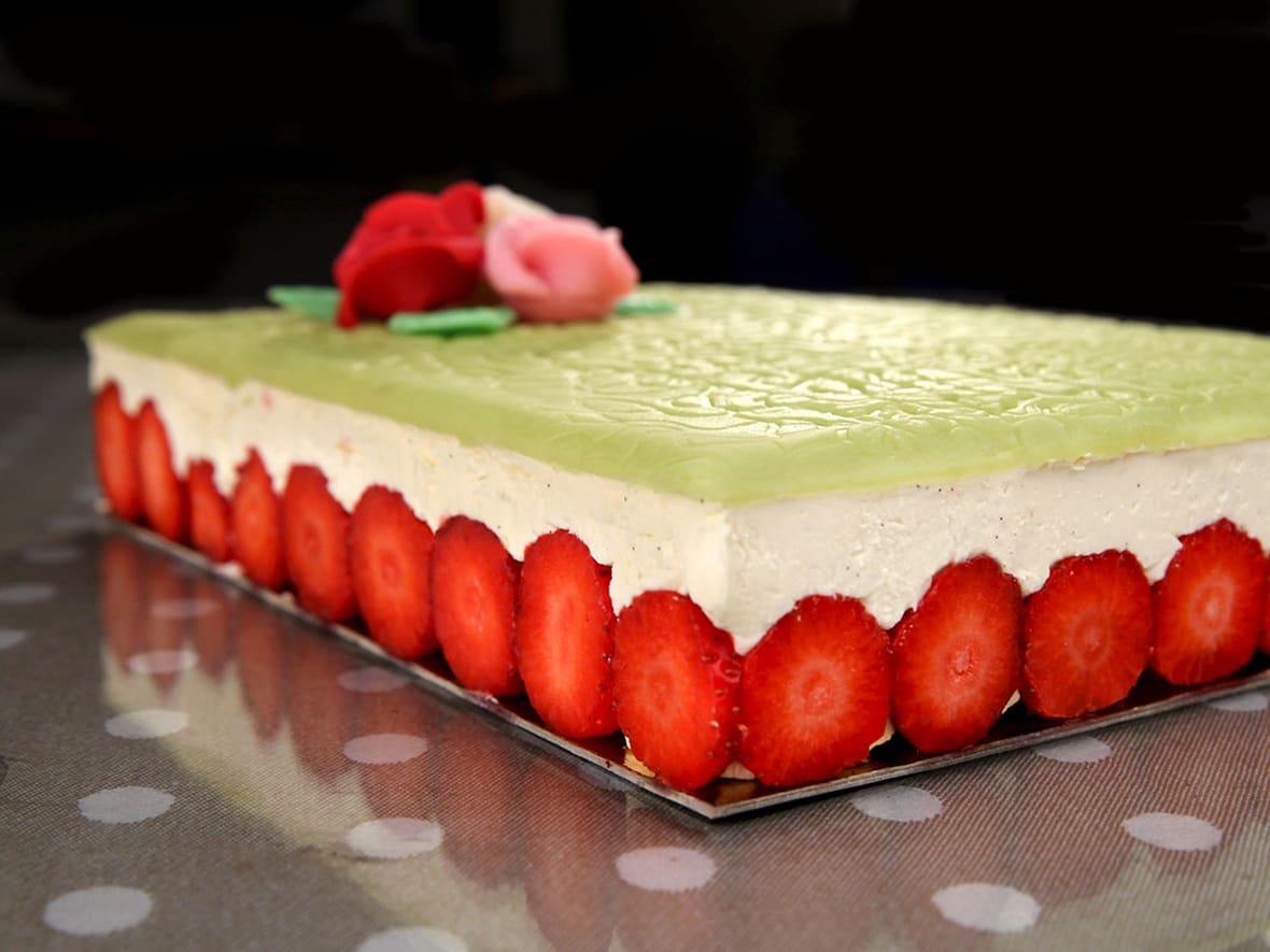 Le fraisier traditionnel.*ATTR