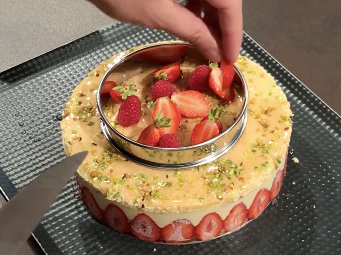 Finition du fraisier.*ATTR