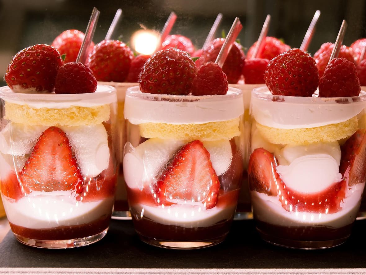 Fraisier en verrines.*ATTR