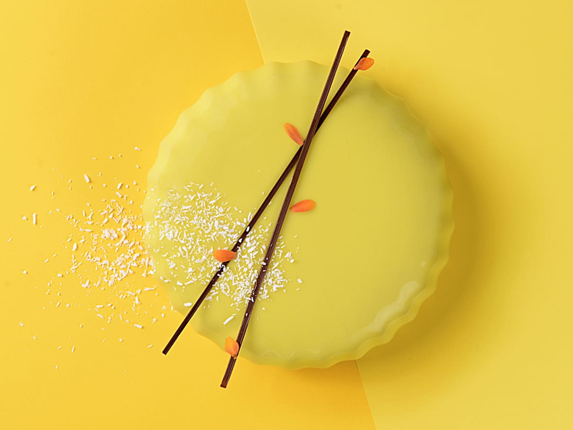Entremets plissé banane coco Caramelia.*ATTR
