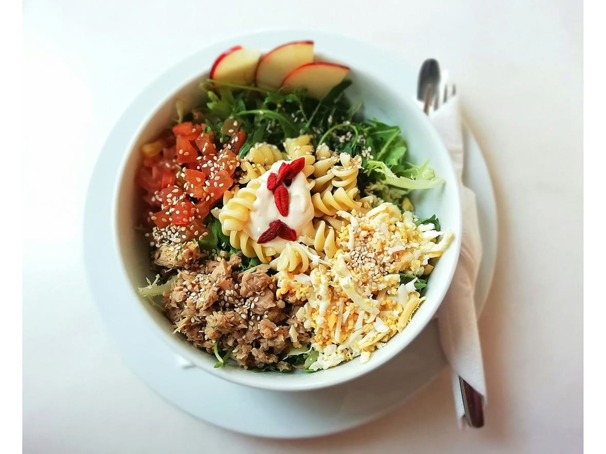 Salade de pâtes équilibrée.*ATTR