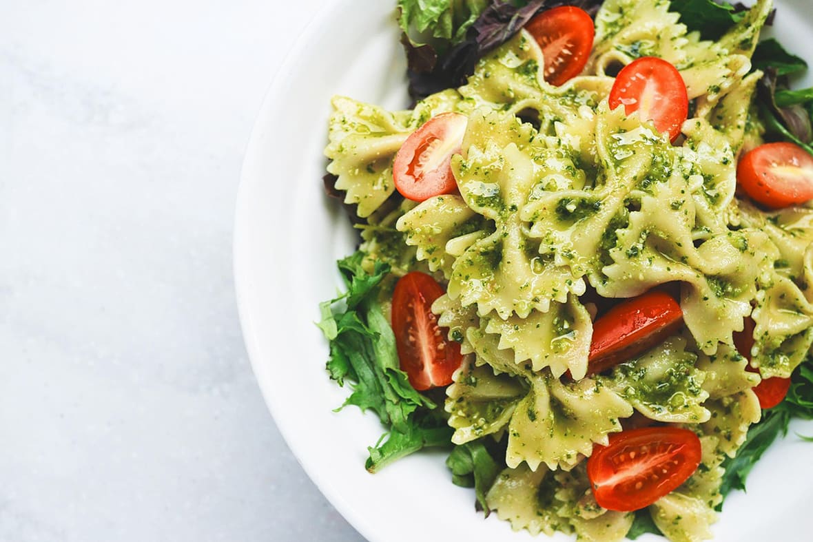 Salade de farfalle.*ATTR