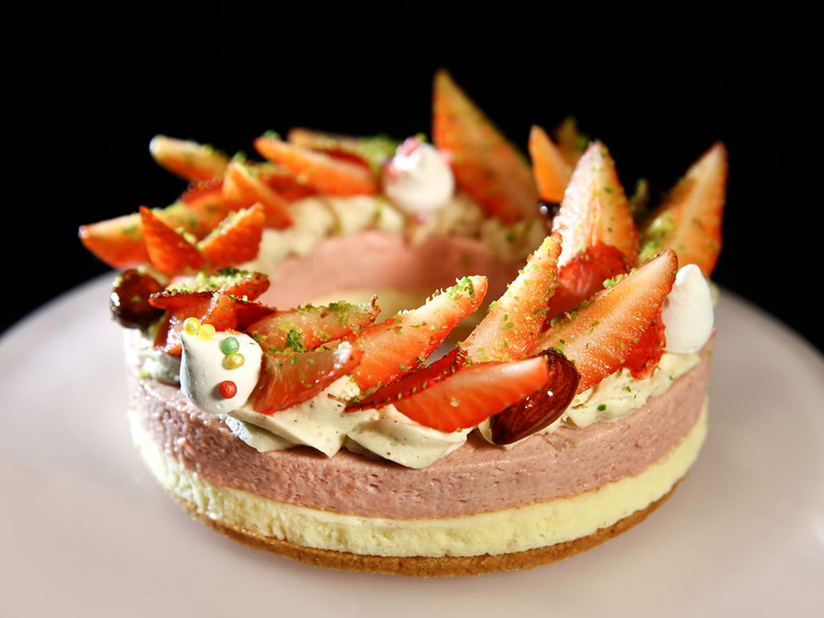 La fraise gariguette contemporaine saveurs citron yuzu.*ATTR