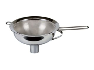 Funnel + removable stainless sieve