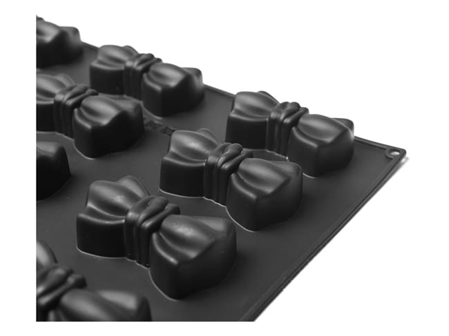 Pavoflex Non-Stick Silicone Mould - 20 Bowties - 60 x 40cm - Pavoni