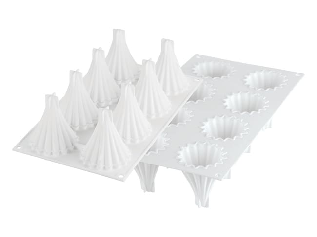 Moule silicone - 8 sapins coniques Ø 6,7 cm - 30 x 17,5 cm - Silikomart