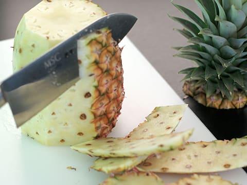 Préparer un ananas à la Créole - 3