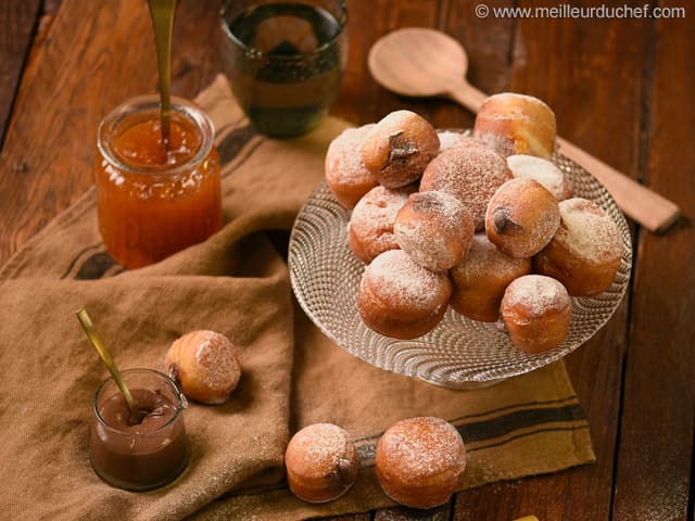 Beignets fourrés à la confiture ou à la pâte à tartiner