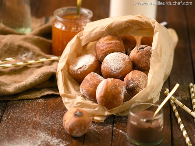 Beignets fourrés à la confiture ou à la pâte à tartiner