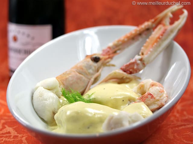 Blanquette de médaillons de lotte et langoustines au champagne