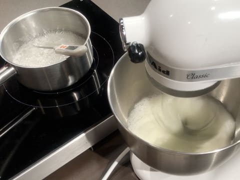 Bombe glacée façon omelette norvégienne - 60