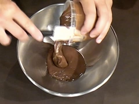 Bûche de Noël chocolat Mexique praliné tonka - 36