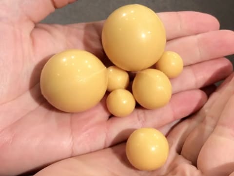 Obtention des sphères en chocolat de différentes tailles