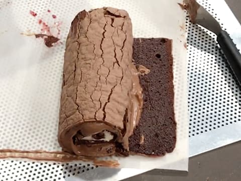 Bûche de Noël façon forêt noire (sans farine) - 69