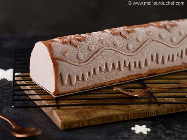 Bûche de Noël glacée praliné/marrons, citron/yuzu