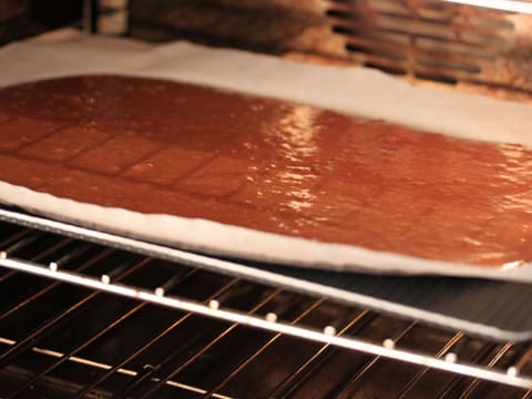 Bûche de Noël à la mousse de marron et son cœur fondant de caramel au beurre salé - 13