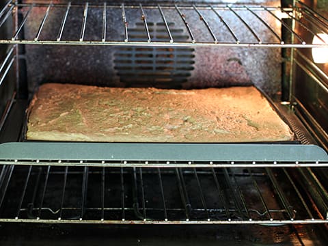 Bûche de Noël croustillante au chocolat - 17