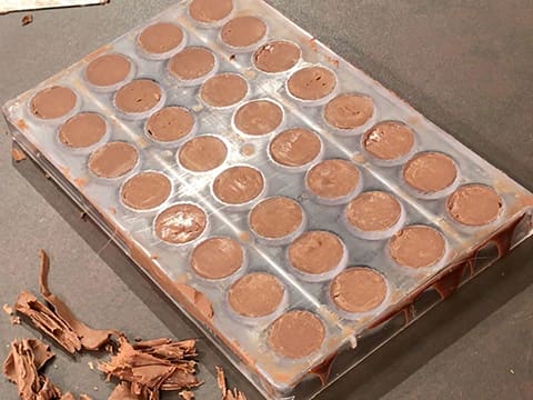 Chocolats fourrés au praliné - 48