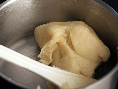 Choux fourrés à la mousse de saumon fumé - 2