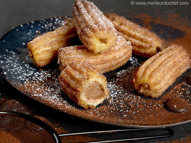 Churros fourrés au chocolat