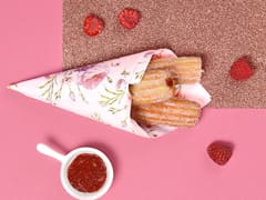 Churros fourrés à la fraise et à la framboise