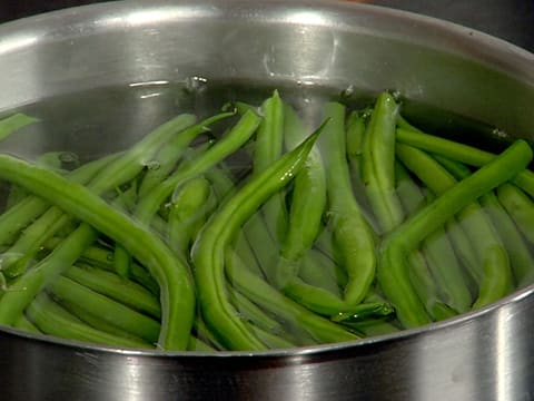 Le cochon Ibaïona rôti et ventrèche braisée, légumes verts moutardés au romarin - 19