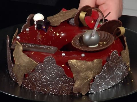 Couronne de Noël au chocolat, cœur fruits rouges - 114