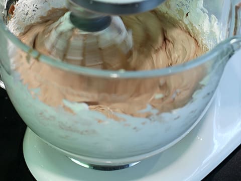 Crème au beurre allégée praliné - 9