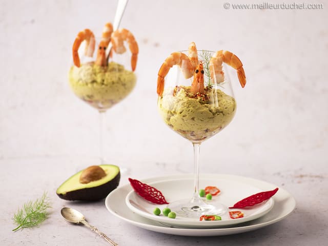 Espuma d'avocat aux crevettes épicées