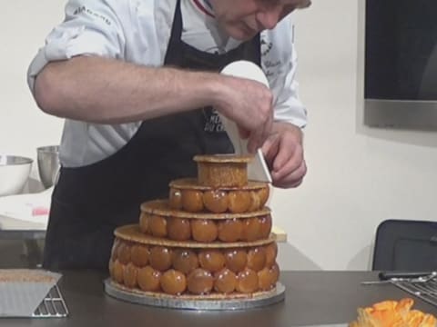 Croquembouche d'anniversaire des 20 ans de Meilleur du Chef - 245