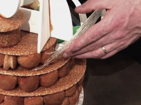 Croquembouche d'anniversaire des 20 ans de Meilleur du Chef - 265