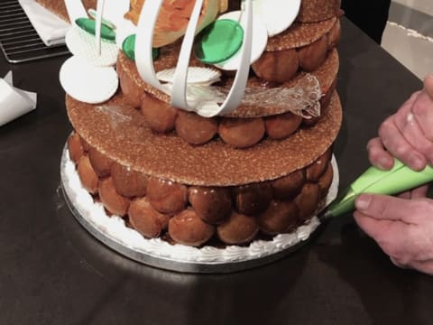 Croquembouche d'anniversaire des 20 ans de Meilleur du Chef - 275