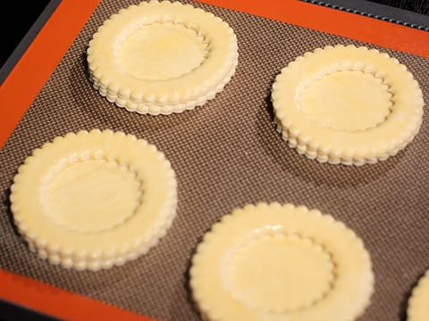 Croûte à bouchée ronde (vol au vent) - 11