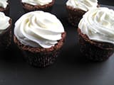 Cupcakes au chocolat et cerise amarena - 24