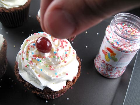 Cupcakes au chocolat et cerise amarena - 26