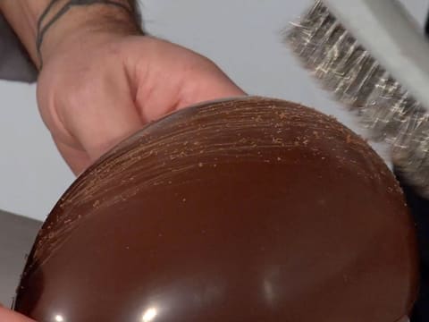 Déclinaison de décors sur œufs de Pâques en chocolat - 22