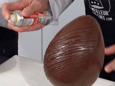 Déclinaison de décors sur œufs de Pâques en chocolat - 42
