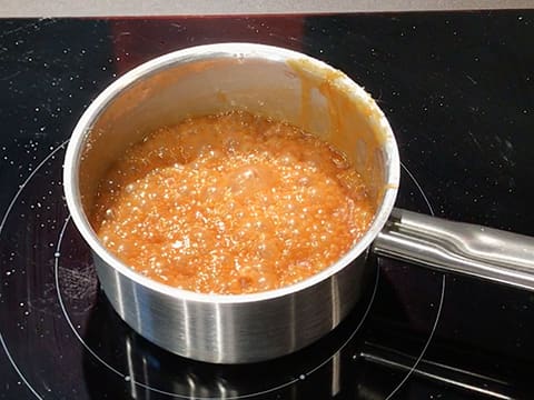 Dessert de Pâques Vanille et son cœur fondant au caramel salé - 13