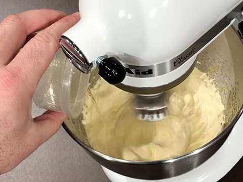 Dessert de Pâques Vanille et son cœur fondant au caramel salé - 29