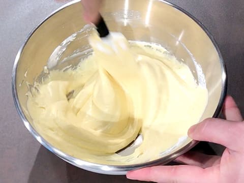 Dessert de Pâques Vanille et son cœur fondant au caramel salé - 38