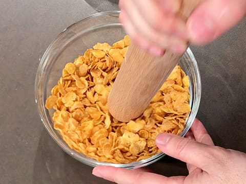 Dessert de Pâques Vanille et son cœur fondant au caramel salé - 50