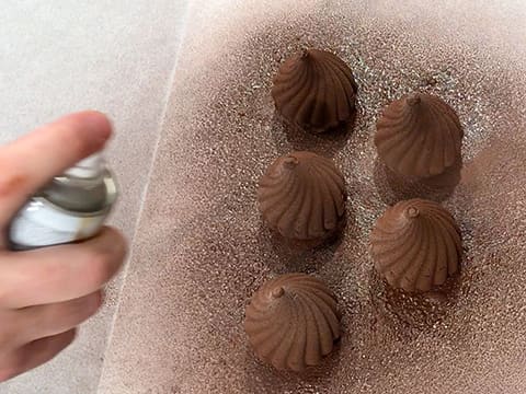 Dessert de Pâques Vanille et son cœur fondant au caramel salé - 71