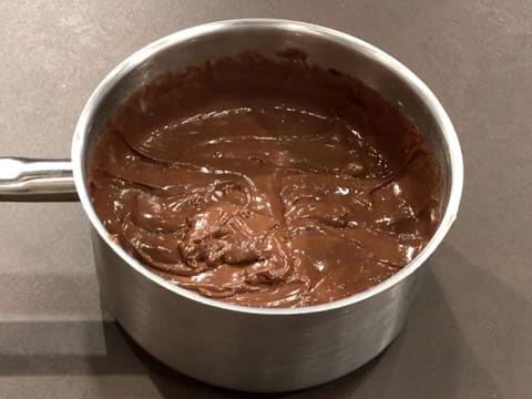Éclair pistache/chocolat - 40