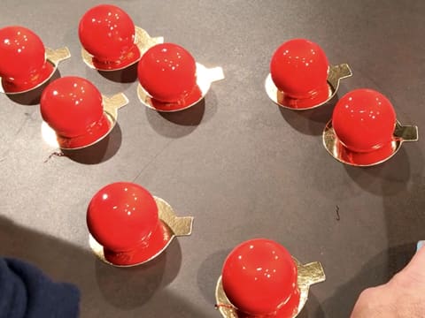 Entremets le bonnet du Père Noël - 97