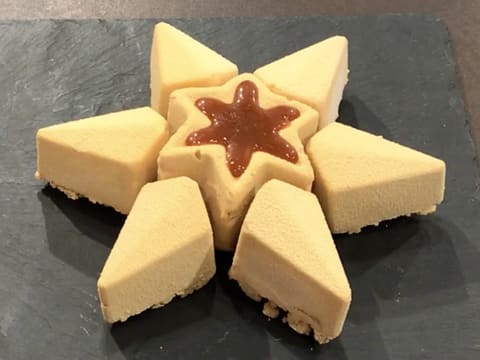 Entremets étoile au citron et caramel fleur de sel - 138