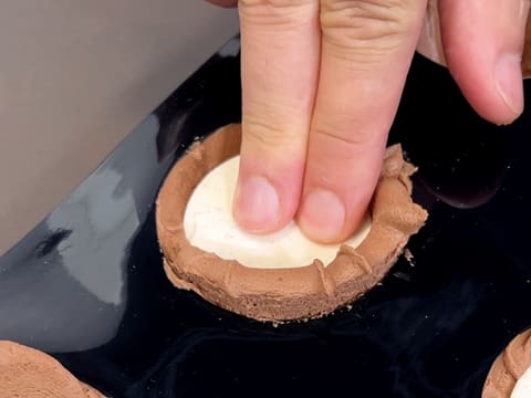 Entremets fraîcheur framboise, vanille, chocolat - 107